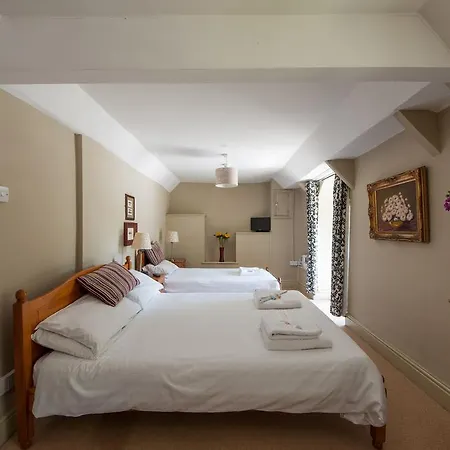 The Old Bed & Breakfast 2*